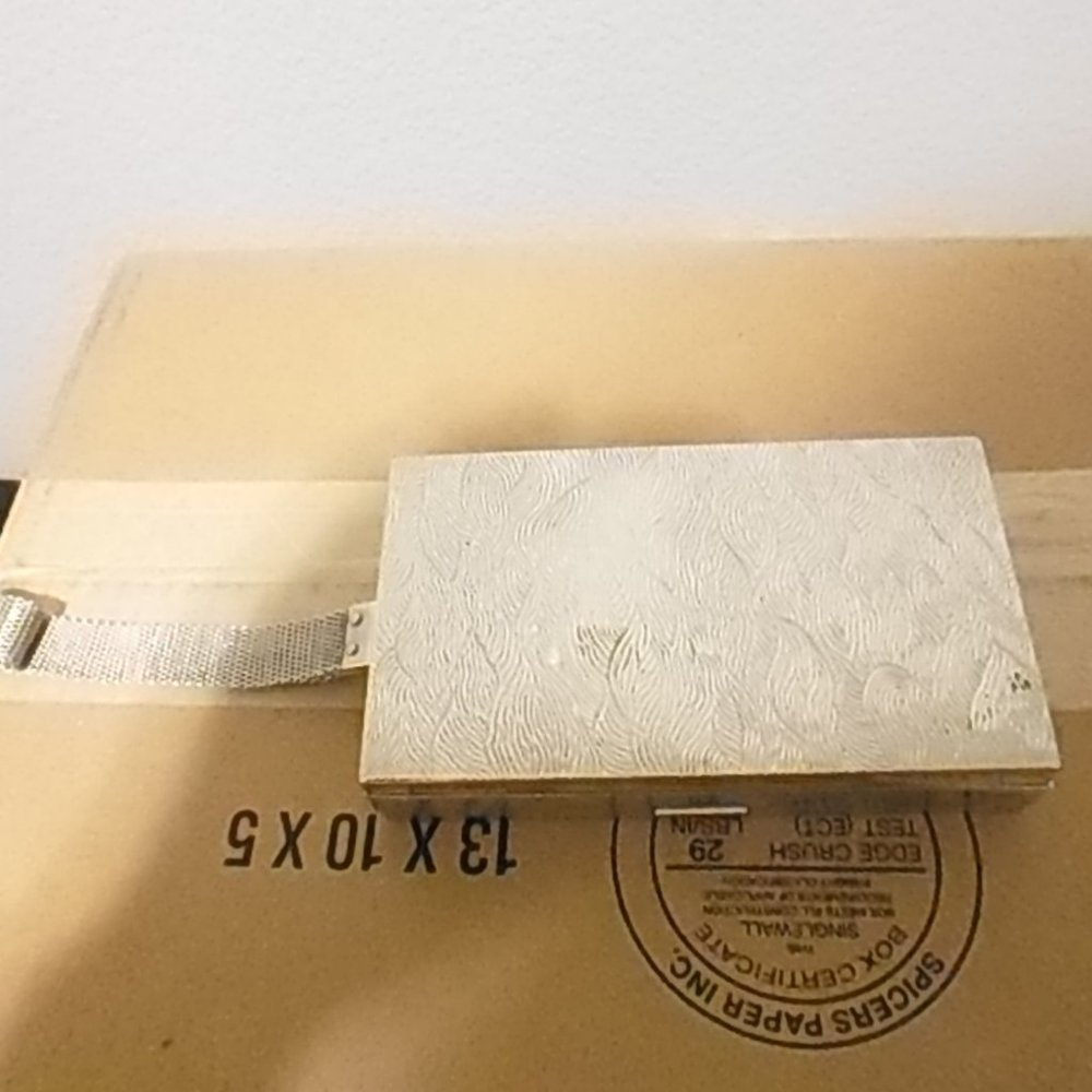 Vintage metal beauty case